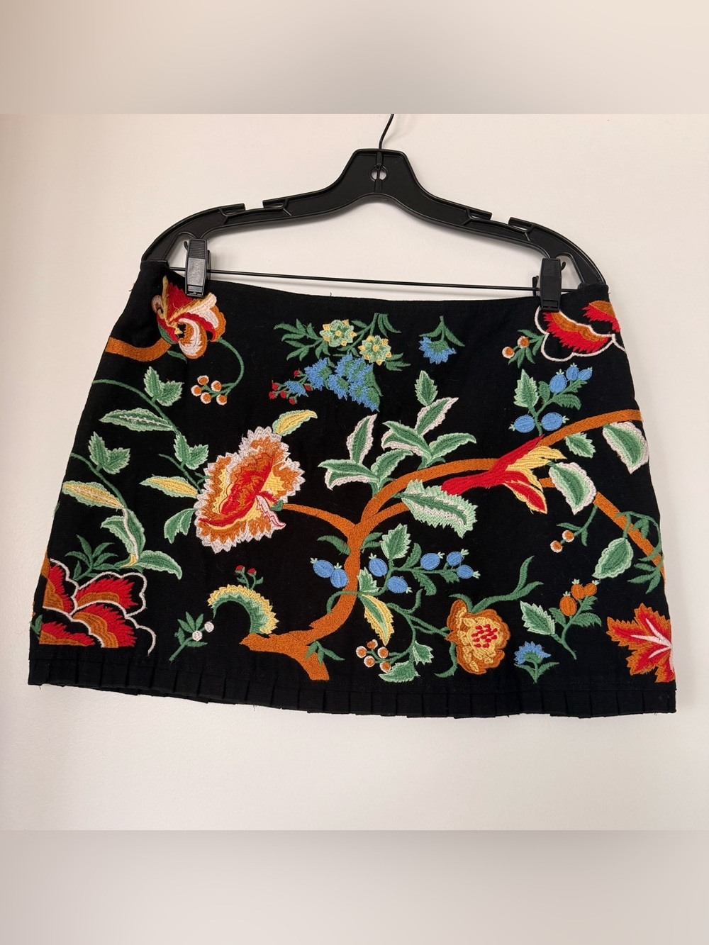 Zara Woman Black Textured Mini Skirt - Picture 2 of 5